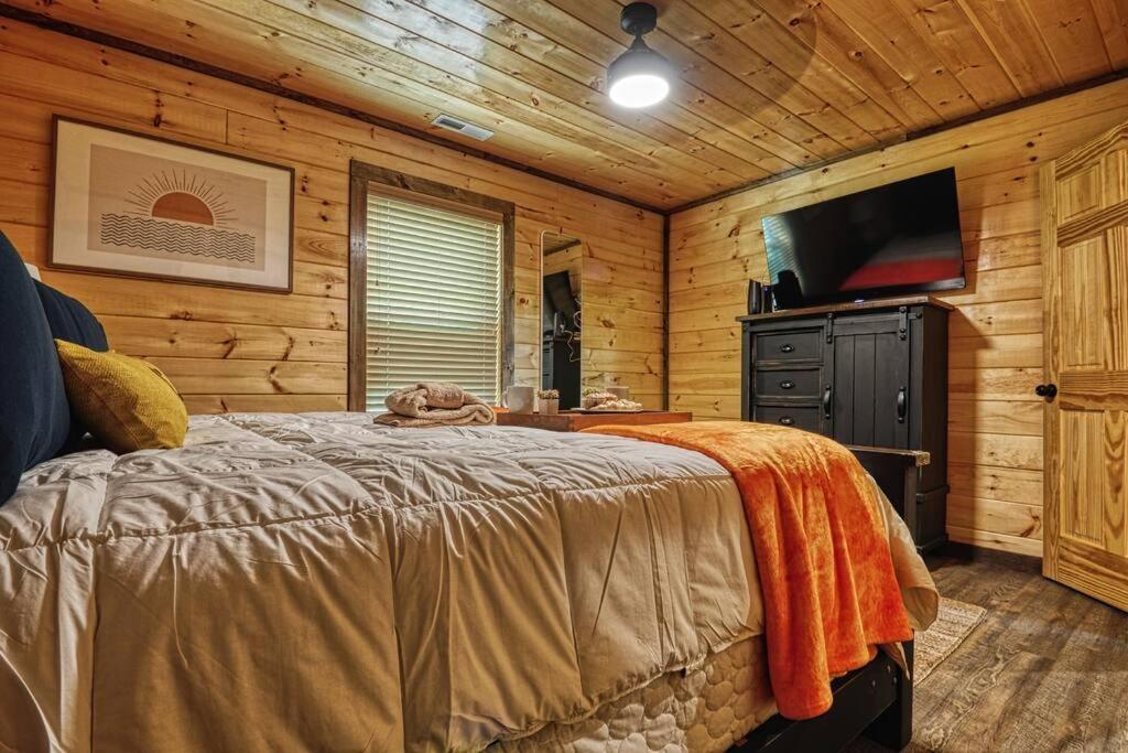 Adventure Retreat/Cabin/Pool+Hot Tub/Game Room+Theater Sevierville Εξωτερικό φωτογραφία