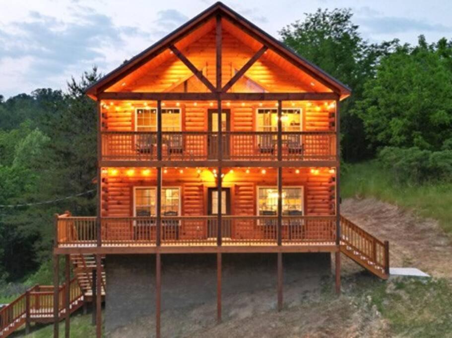 Adventure Retreat/Cabin/Pool+Hot Tub/Game Room+Theater Sevierville Εξωτερικό φωτογραφία