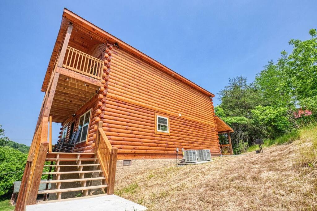Adventure Retreat/Cabin/Pool+Hot Tub/Game Room+Theater Sevierville Εξωτερικό φωτογραφία