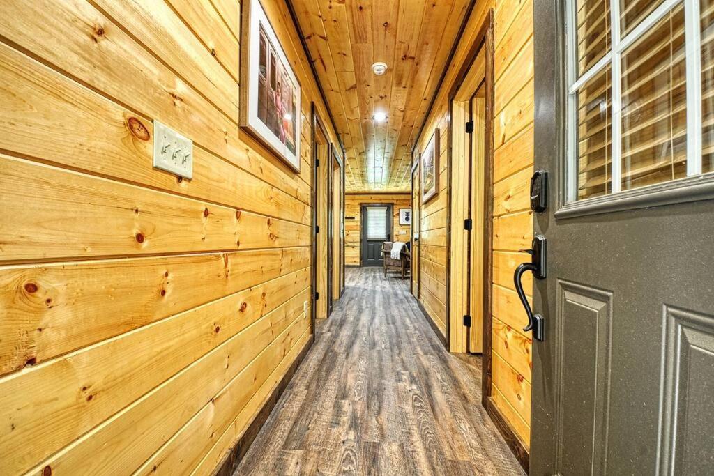 Adventure Retreat/Cabin/Pool+Hot Tub/Game Room+Theater Sevierville Εξωτερικό φωτογραφία